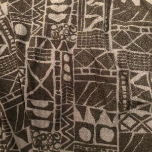 Intricate grey/black LLR TC leggings.